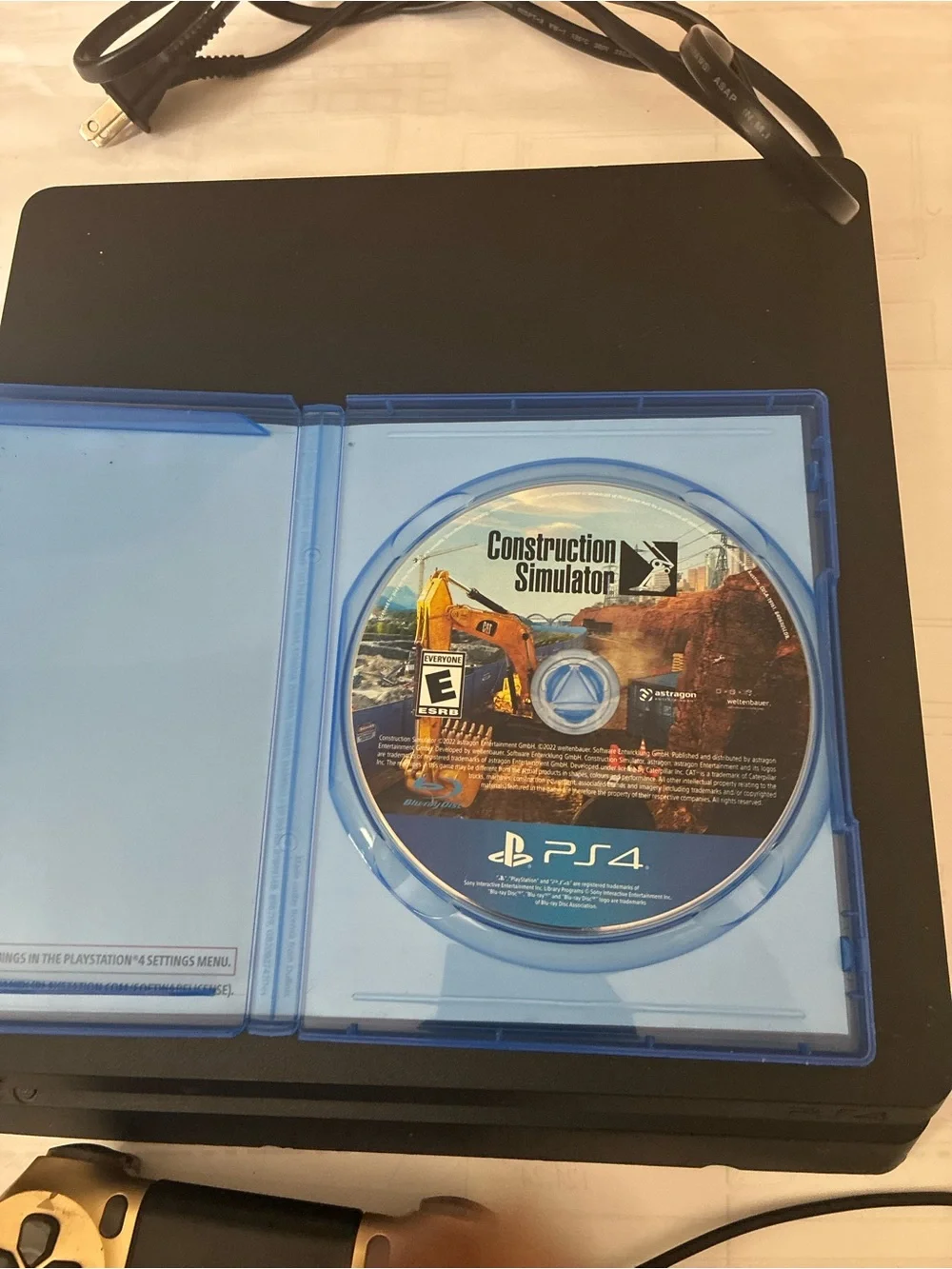 Sony Black PS4 Slim 500GB, Gold Wireless Controller, Game Set, PS4 / PS5 games